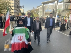 خیابان&zwnj;های ایران امروز هم رنگ و بوی اتحاد ملی به خود گرفت